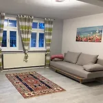 Marktresidenz Karlstrasse - Zentral Und Geraeumig Апартаменты *